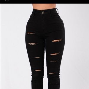 Fashion Nova hug so tight jeans-black